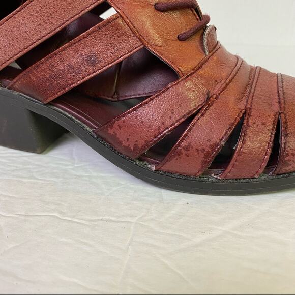 Steve Madden Red Strappy Buckle Leather Bootie Size 7.5 - Picture 9 of 11